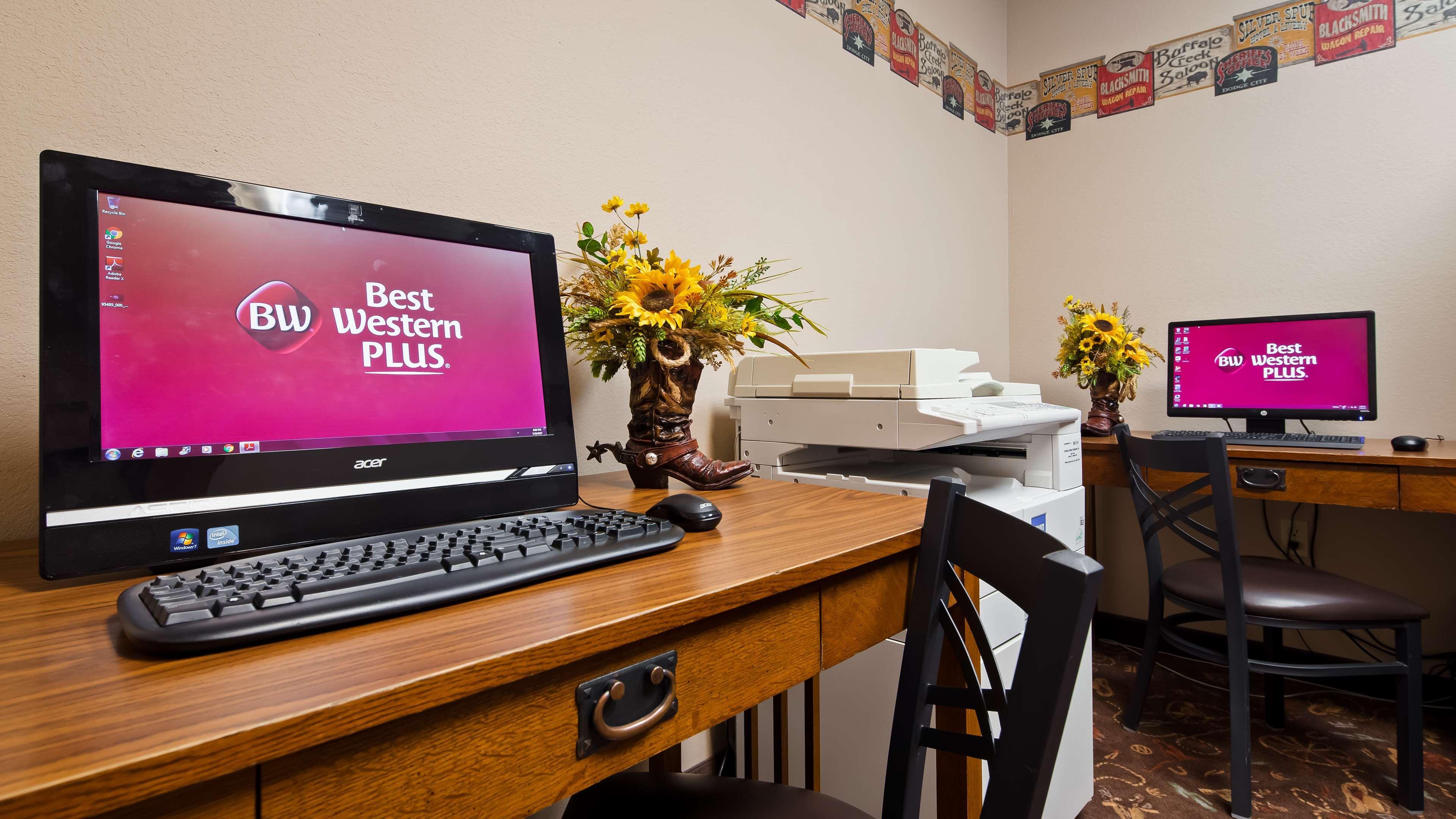 Best Western Plus Country Inn & Suites Dodge City Exterior photo